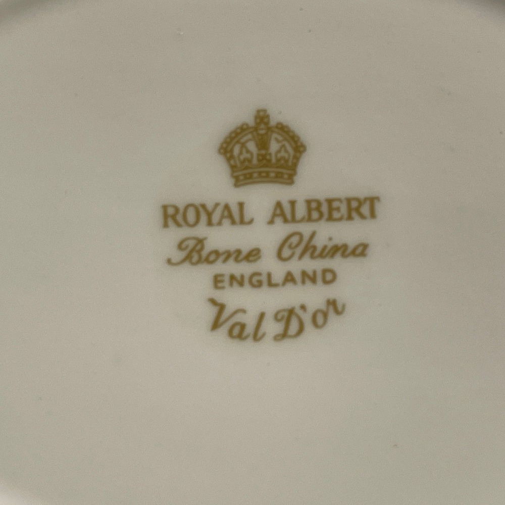 Royal Albert Val D'or White Gold Trim Bone China 2 Handle Sweetmeat Dish England - Picture 9 of 10